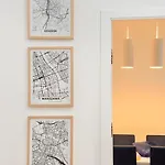 Bliska Wola Navy Blue Business Apartman